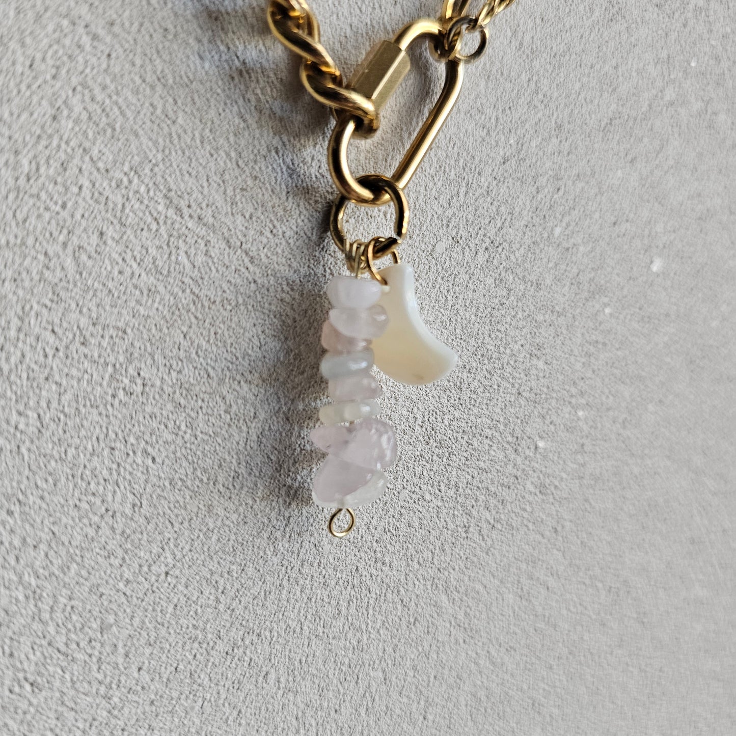 CHOKER